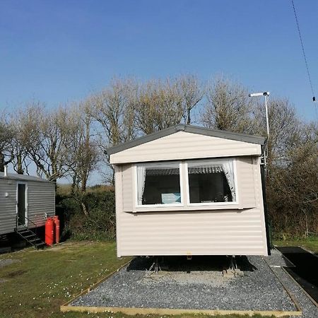 Sycamores Caravan เฮลสตัน ภายนอก รูปภาพ